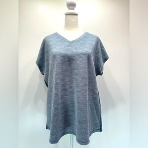 Chico’s Weekends Two Tone Blue Short Sleeve V Neck Slub Knit Tee Size 2/L